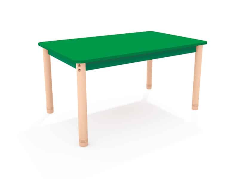 Tables scolaires dans un environnement éducatif moderne